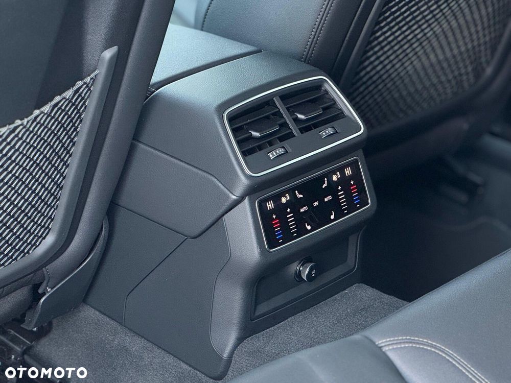 Audi A6 Avant - 30