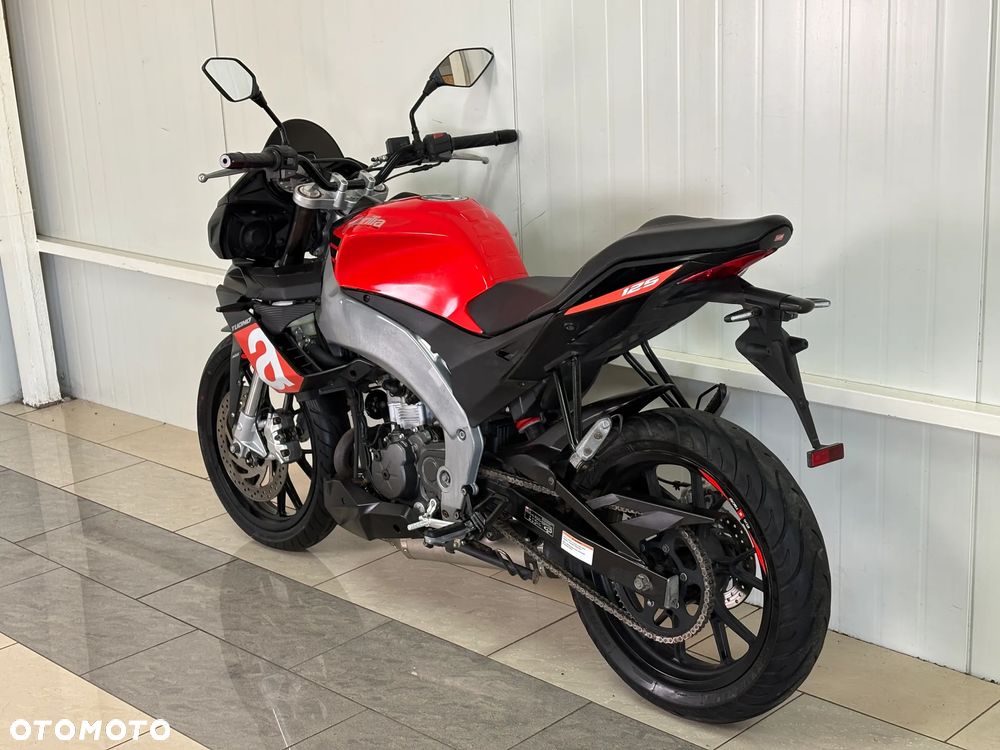 Aprilia Tuono - 7