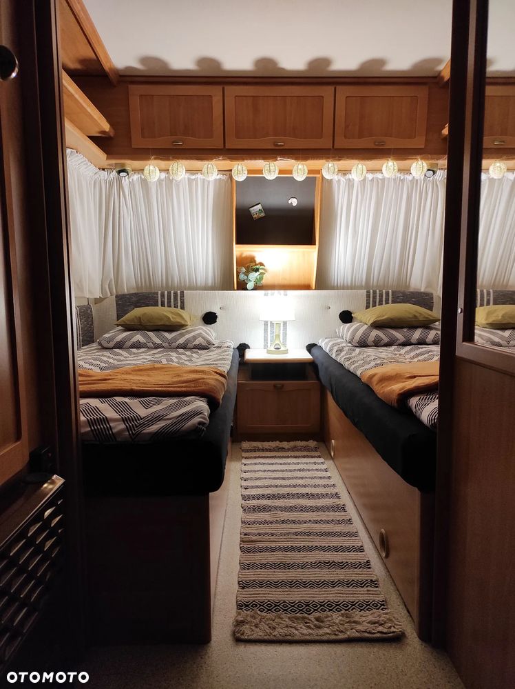 Hymer-Eriba NOVA - 5