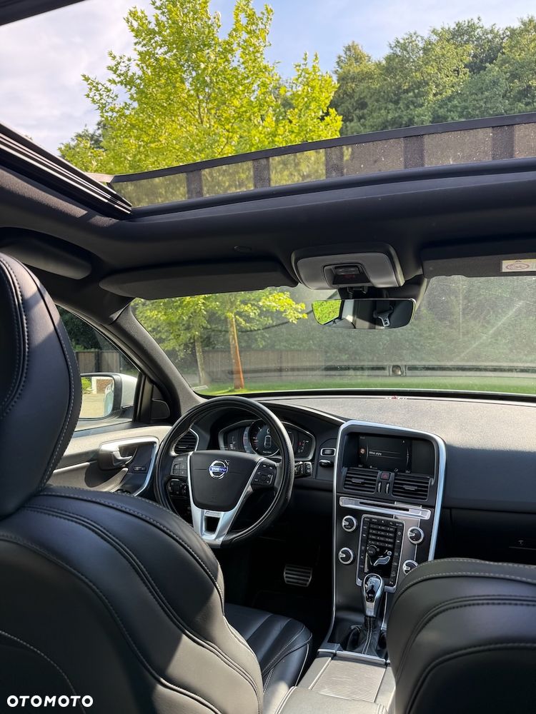Volvo XC 60 D5 AWD Summum - 34