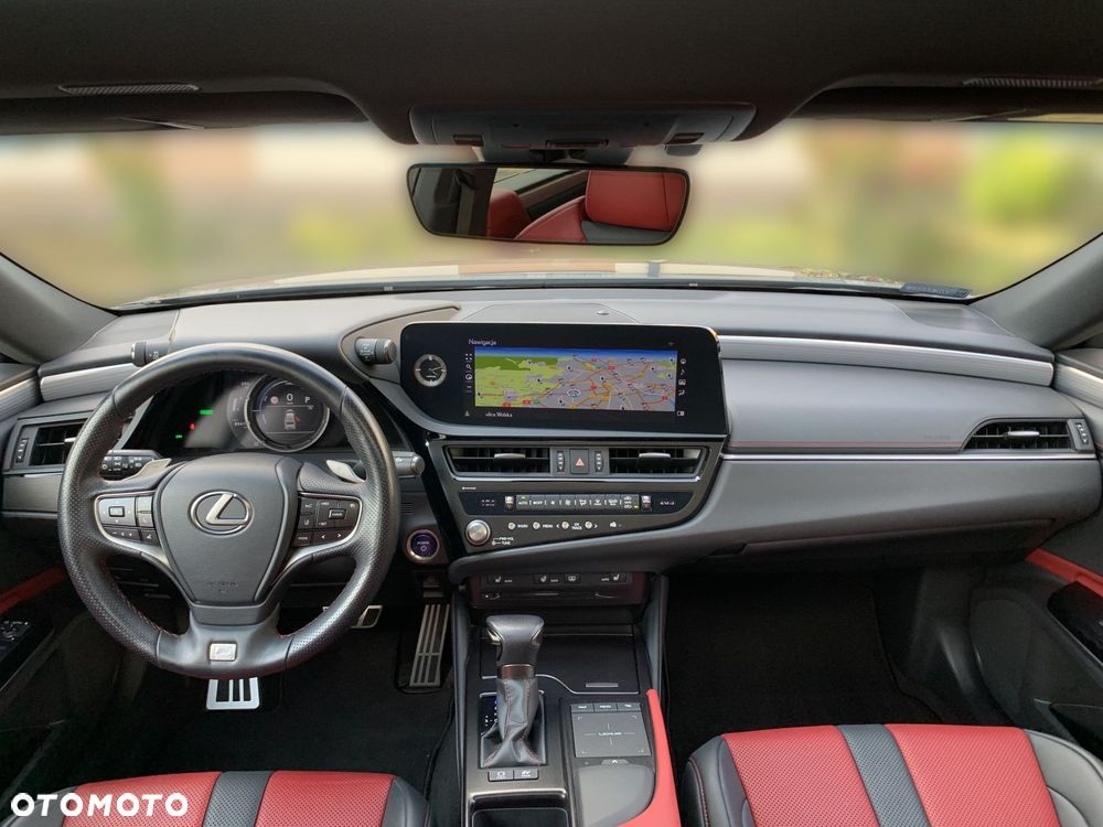 Lexus ES 300h F Sport Edition - 3