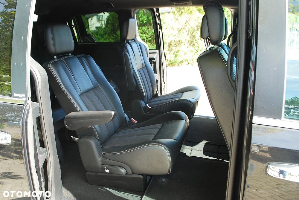 Lancia Voyager 2.8CRD S - 14