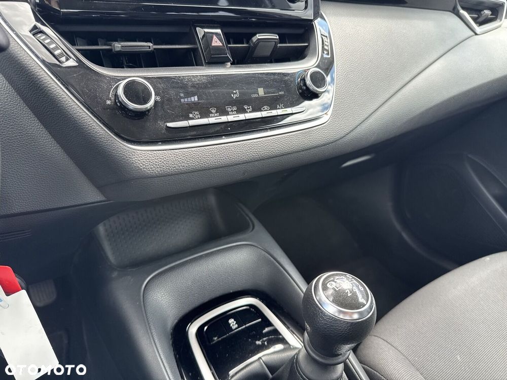 Toyota Corolla 1.5 Active - 19
