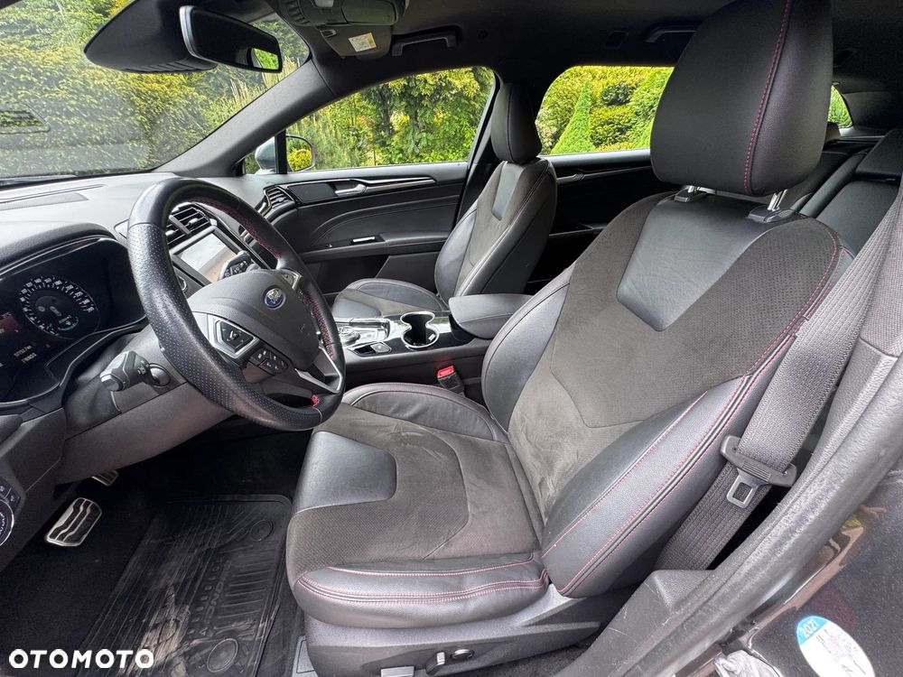 Ford Mondeo 2.0 EcoBlue ST-Line - 23