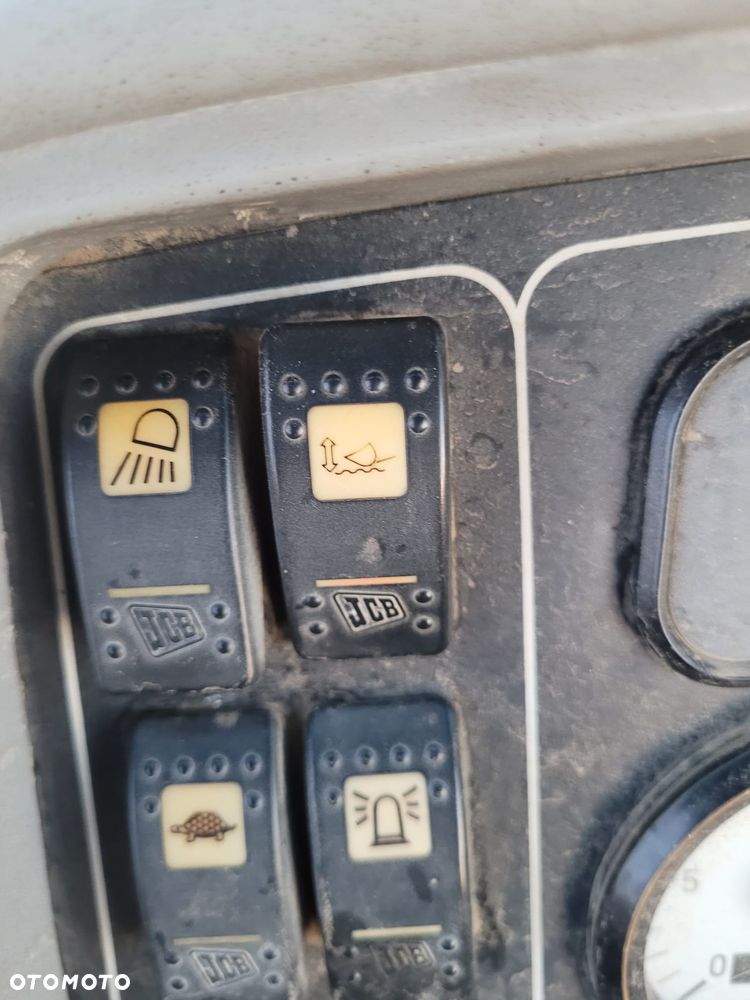JCB 3CX - 6