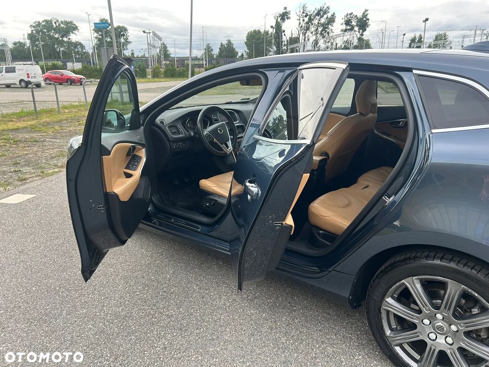 Volvo V40 D2 Drive-E Inscription - 24