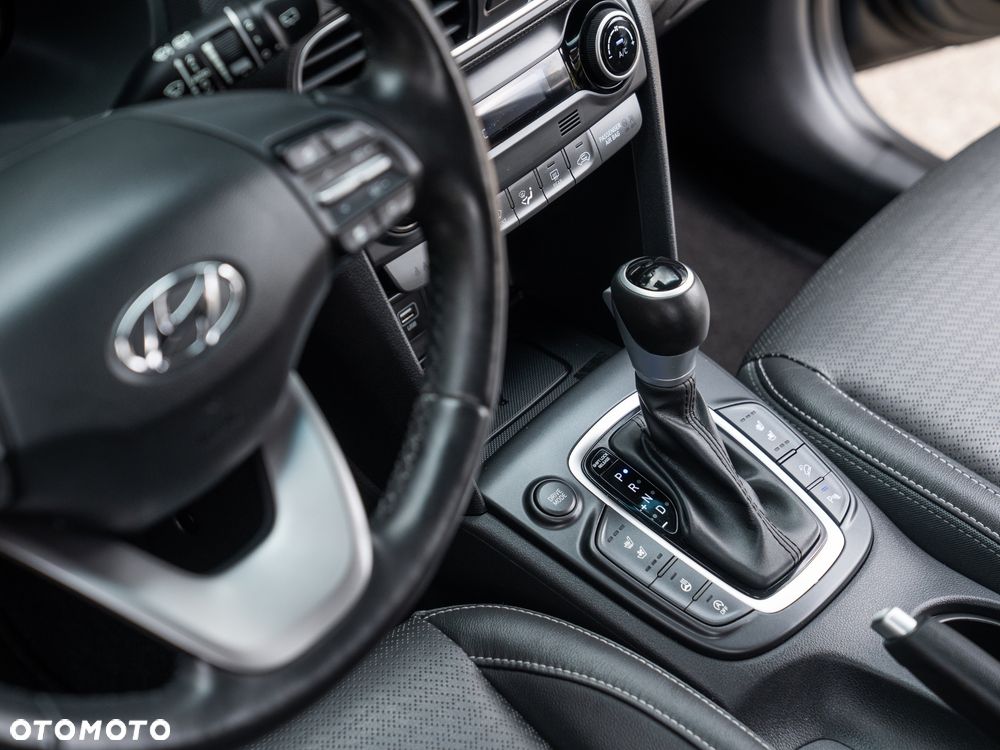 Hyundai Kona 1.6 T-GDI DCT Premium - 31