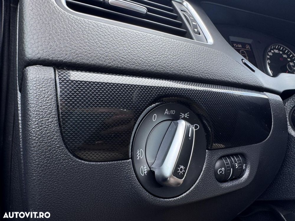 Volkswagen Jetta - 12