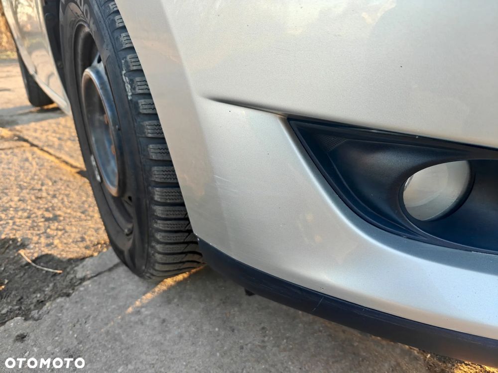 Toyota Auris 1.33 VVT-i Life - 26