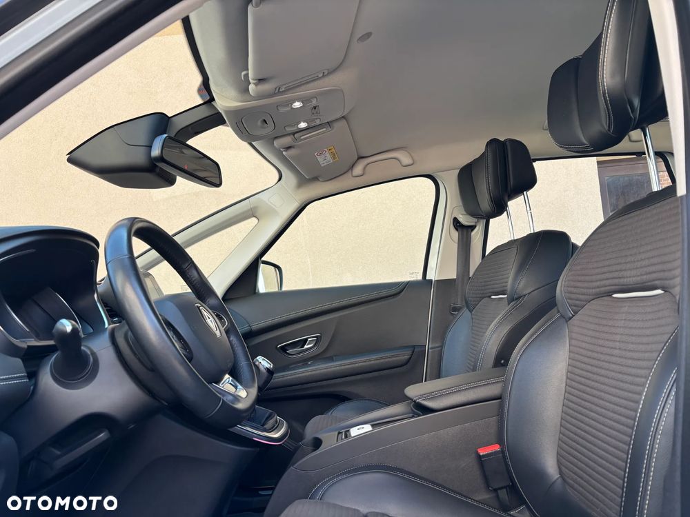 Renault Scenic ENERGY TCe 130 INTENS - 29