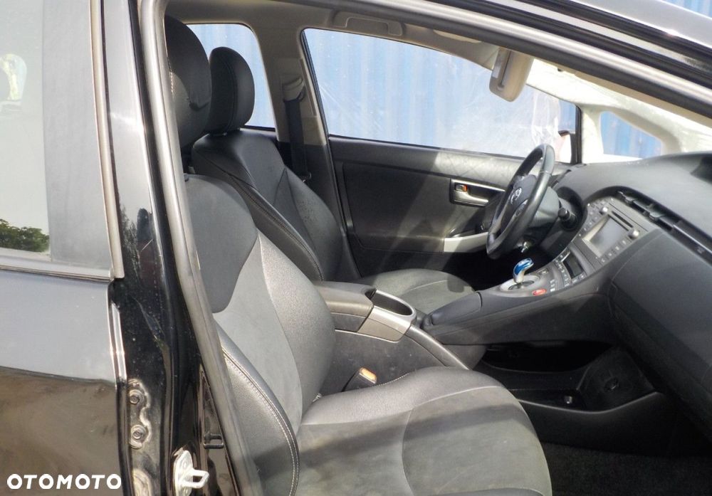 Toyota Prius - 14