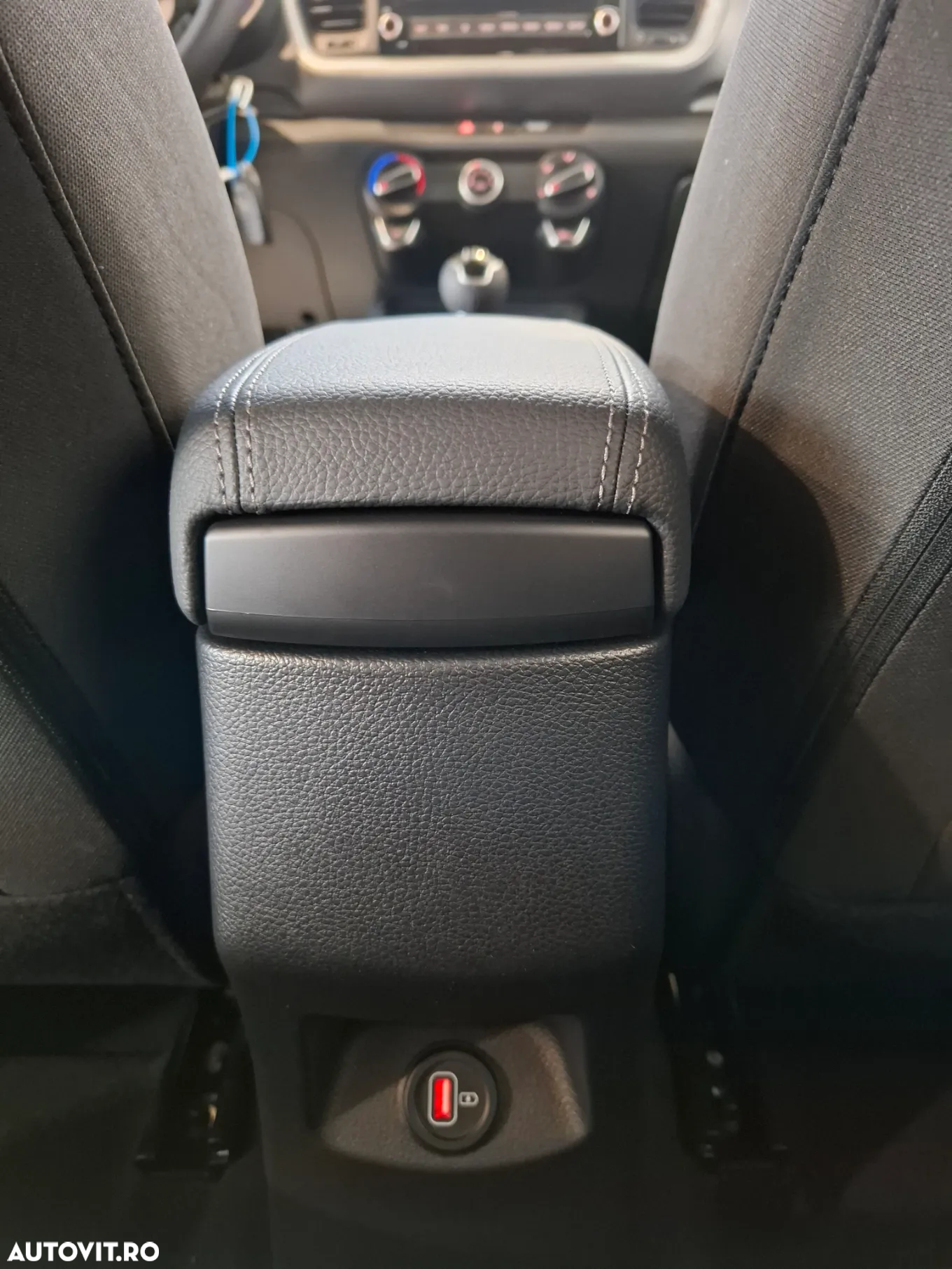 Kia Stonic 1.2 MPI 5MT Urban - 23