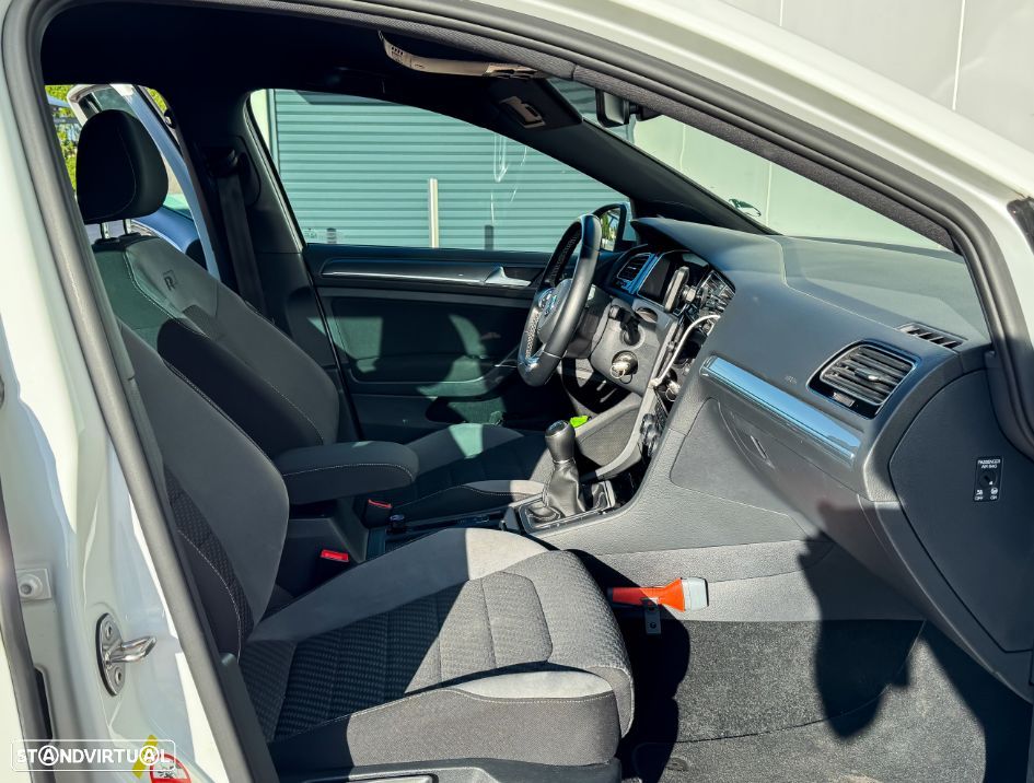 VW Golf 1.5 TSI R-Line - 10