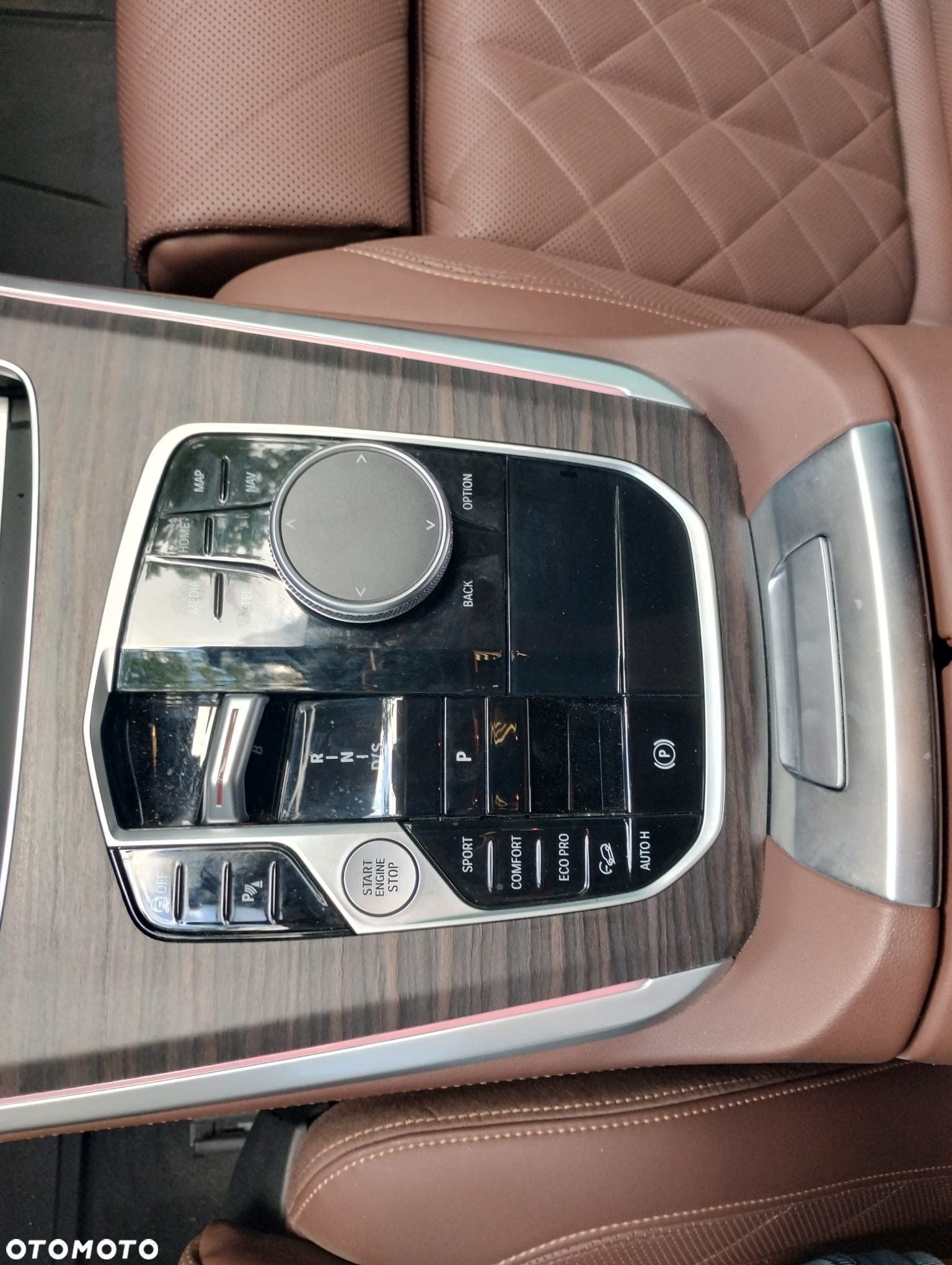 BMW X5 xDrive40i - 24