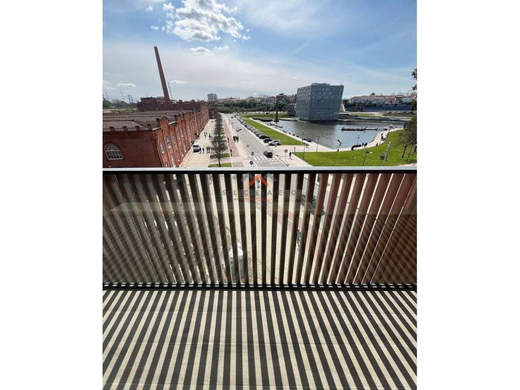 Apartamento T4 no Cais da Fonte Nova! - Grande imagem: 2/10