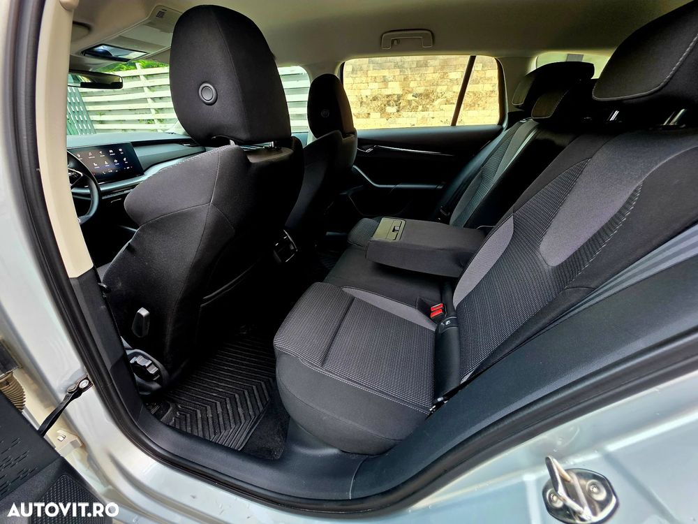 Skoda Octavia 2.0 TDI Premium Edition - 11