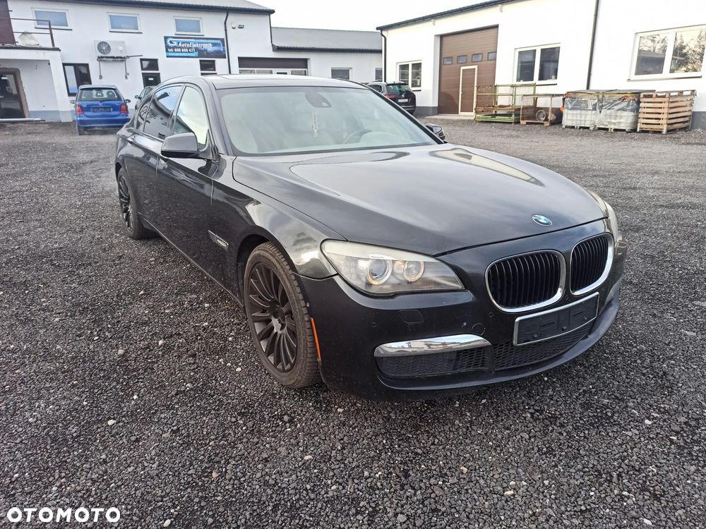 BMW Seria 7 750i L - 4