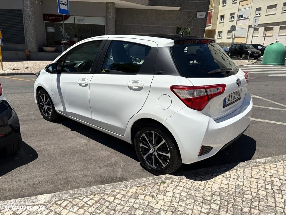 Toyota Yaris 1.5 HSD Comfort+Navi - 29