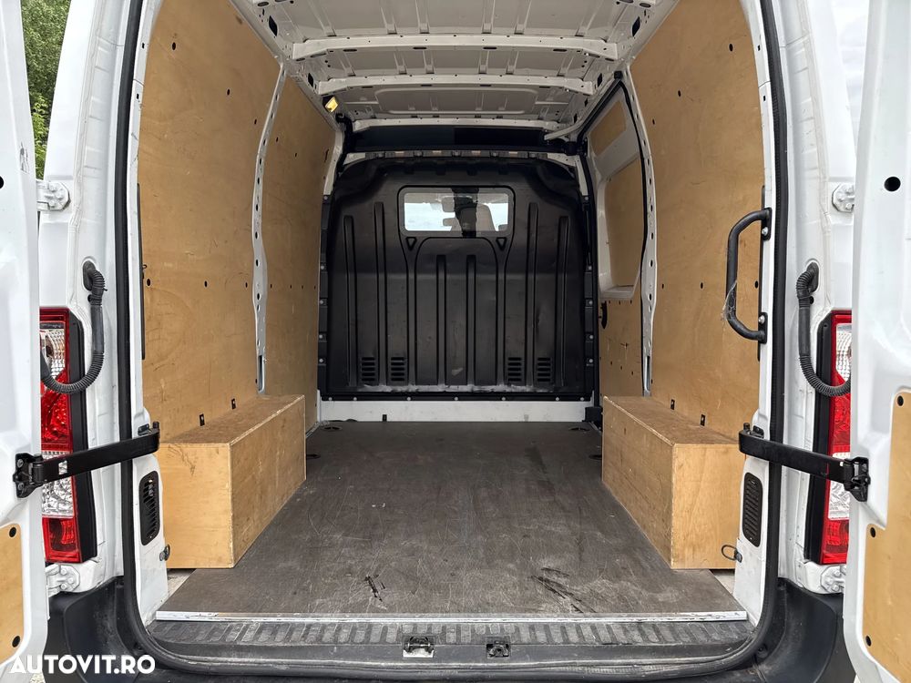 Renault Master - 15