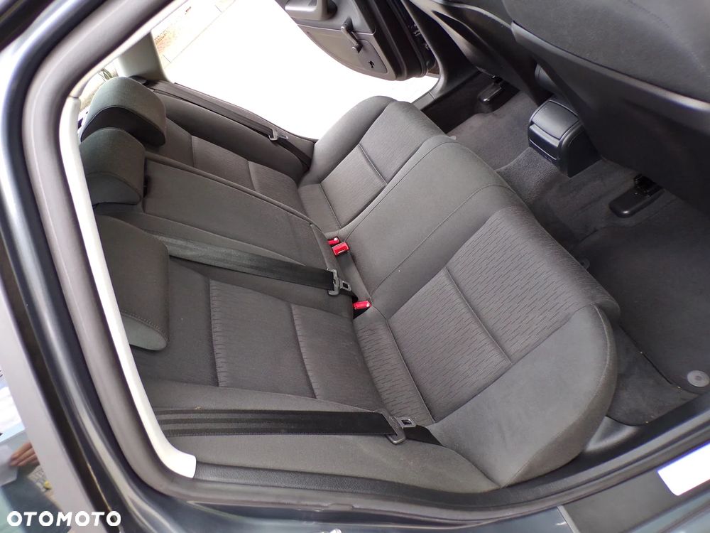 Audi A4 Avant 1.9 TDI - 26