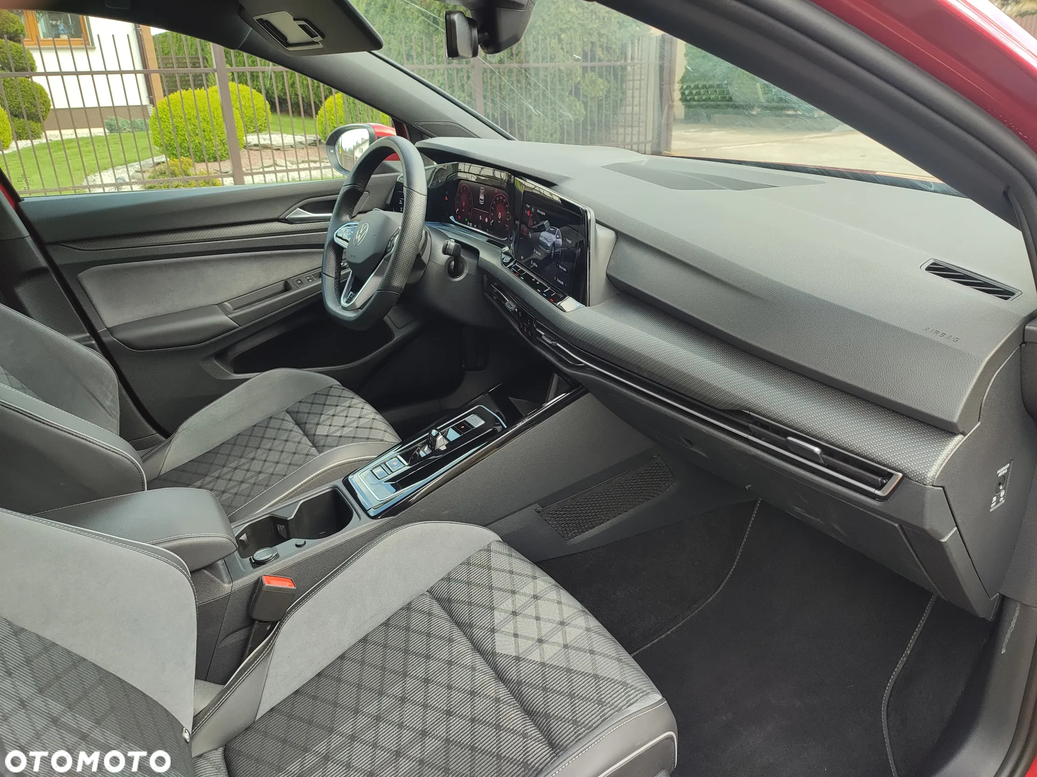 Volkswagen Golf 1.5 eTSI OPF DSG R-Line - 20