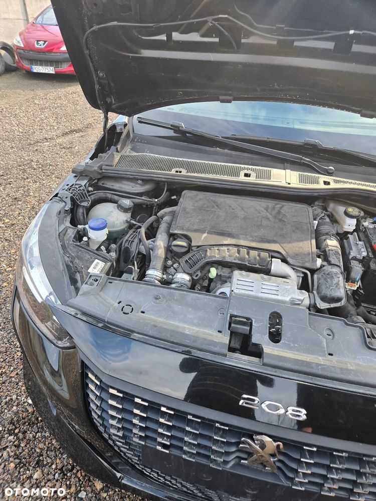 Peugeot 208 PureTech 100 Allure - 8