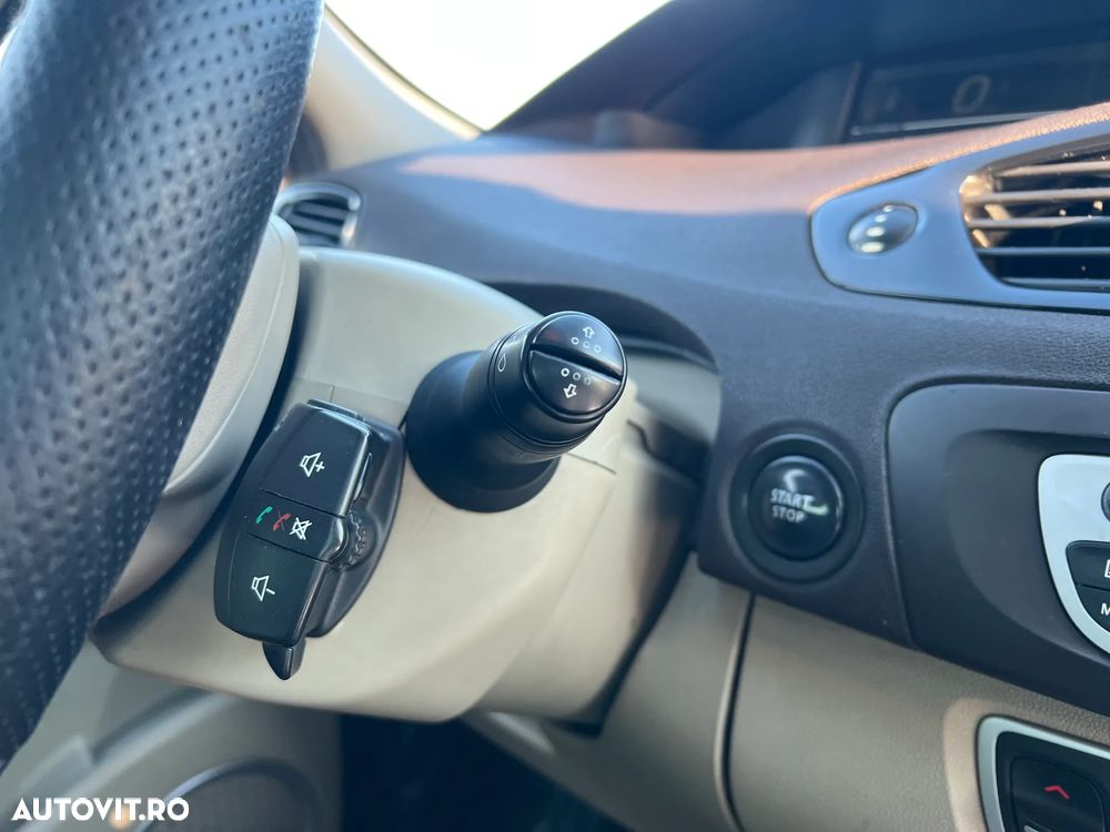 Renault Scenic 1.9dCi Privilege - 14