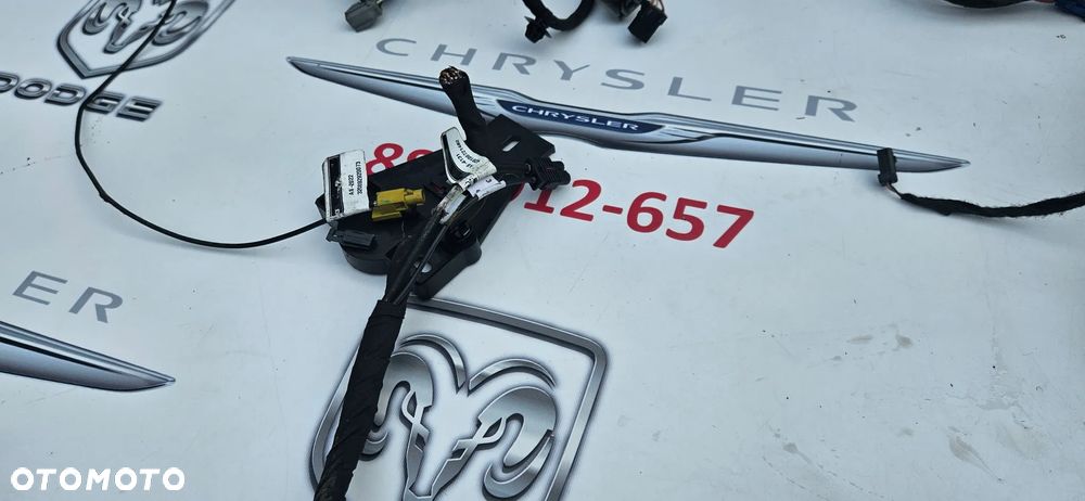 Dodge Durango III LIFT 2021- Instalacja deski Wiązka kokpitu pod dużą nawigację Instalacja radia  Kostki Wtyczki Kable - 9