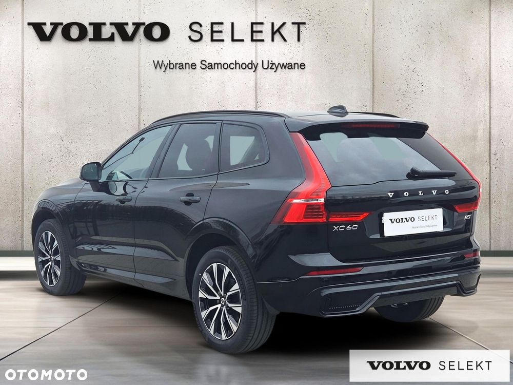 Volvo XC 60 B5 B AWD Plus Dark - 5