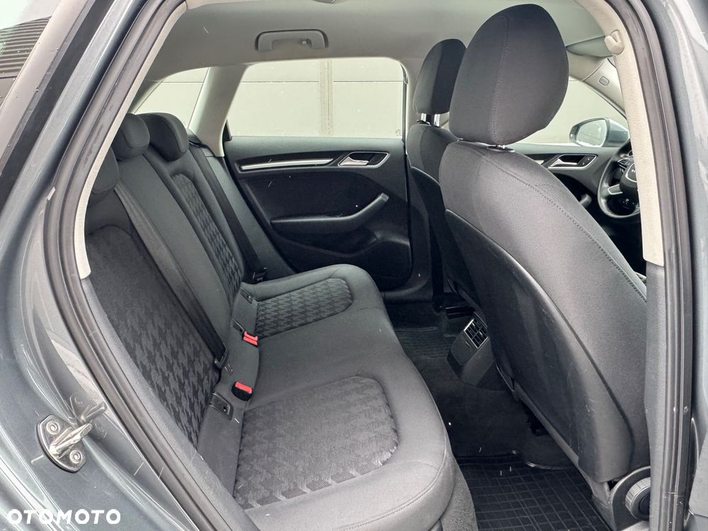 Audi A3 Sportback - 19