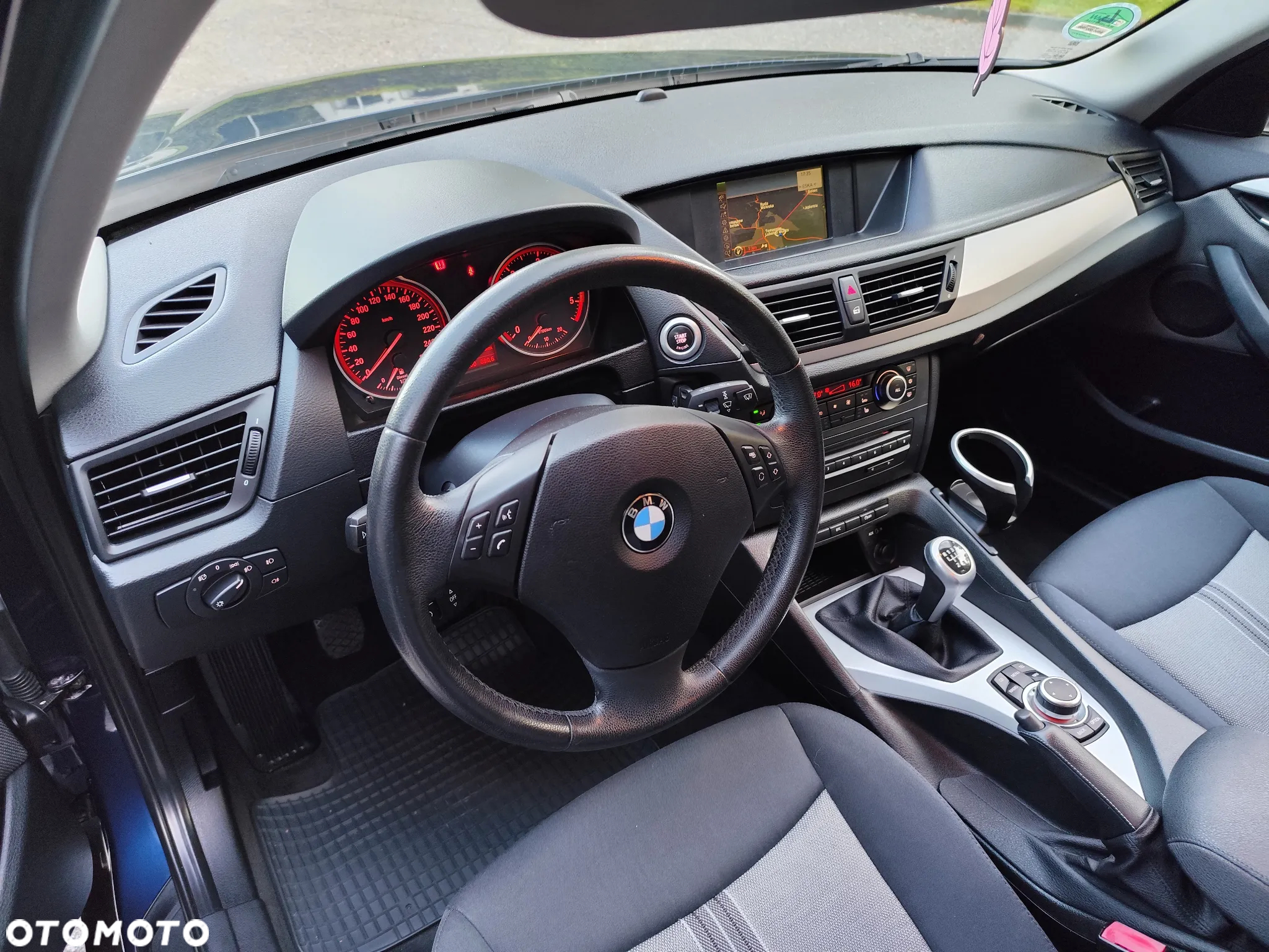 BMW X1 sDrive20d - 28