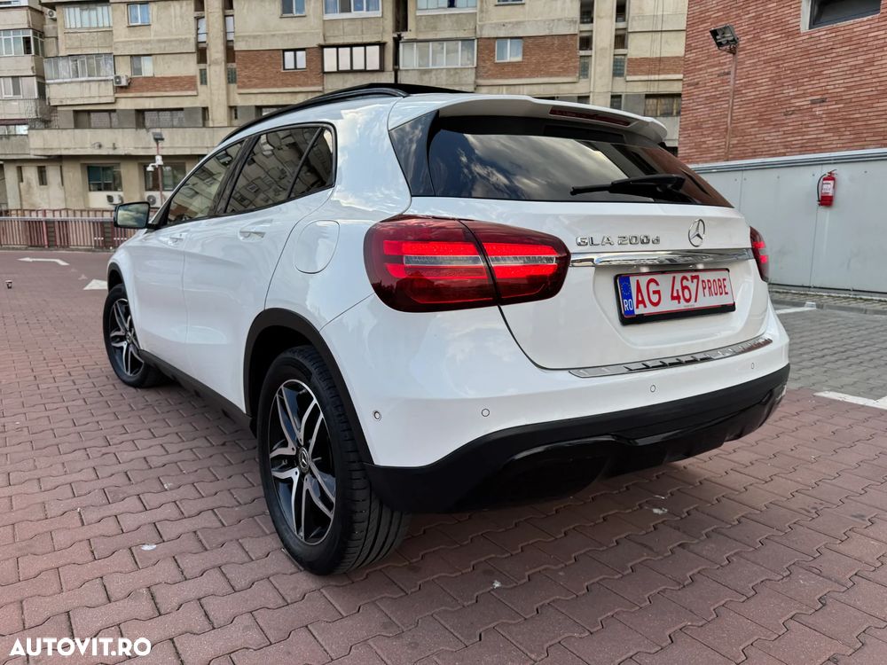 Mercedes-Benz GLA 200 d 7G-DCT UrbanStyle Edition - 10