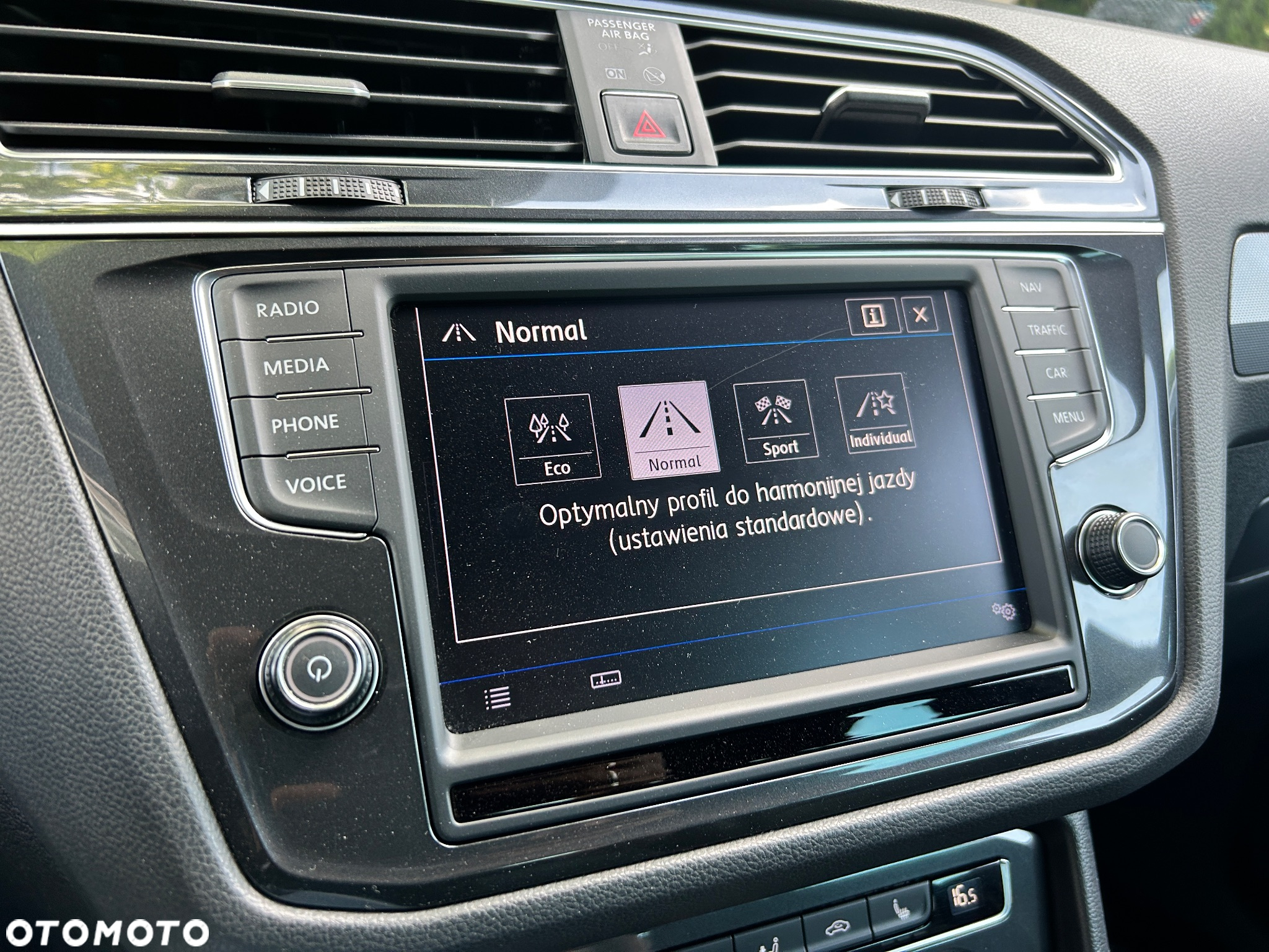 Volkswagen Tiguan 2.0 TSI 4Mot R-Style DSG - 32