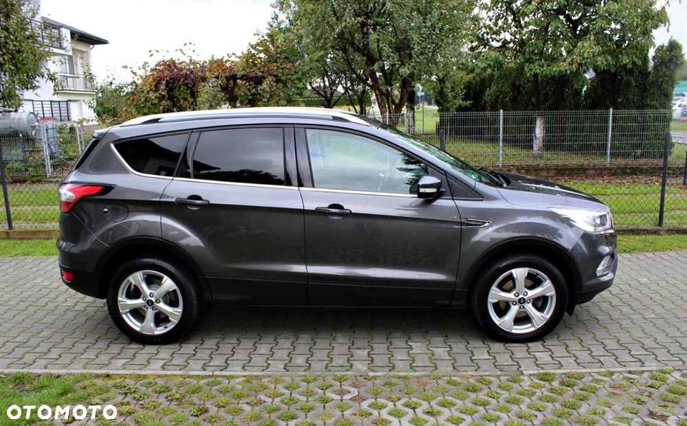 Ford Kuga - 4