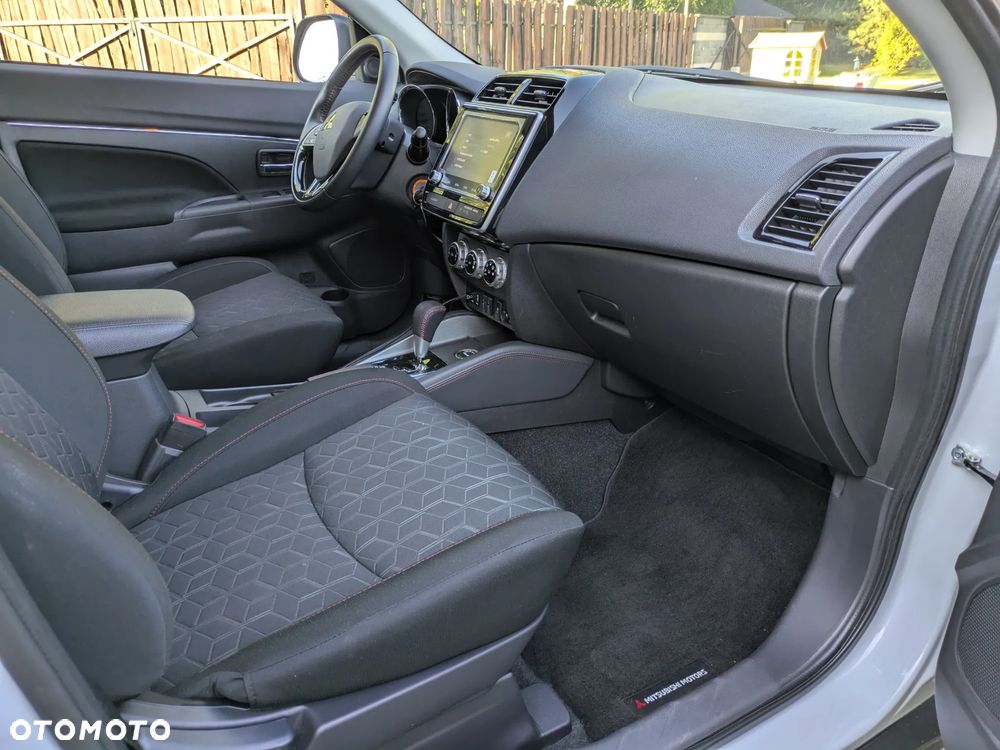 Mitsubishi ASX 2.0 4WD CVT Plus - 15