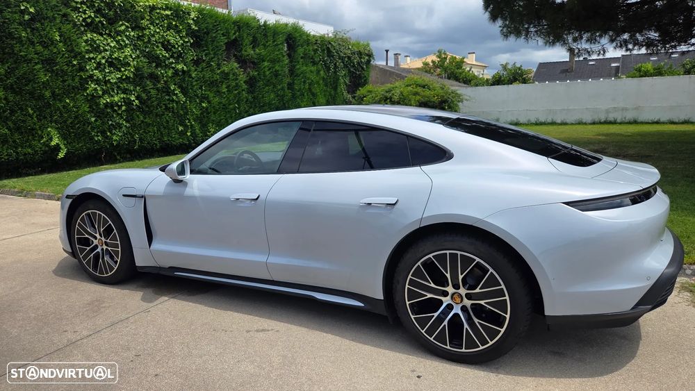 Porsche Taycan 4S - 3
