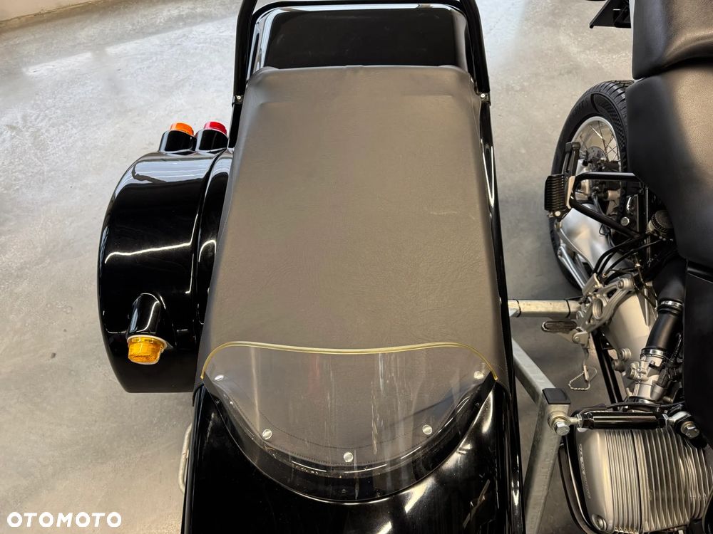 BMW R - 33