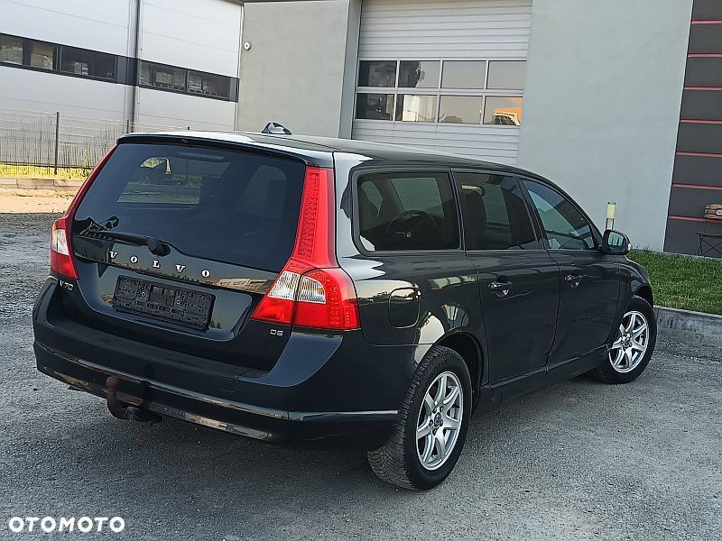 Volvo V70 D5 DPF Momentum - 11