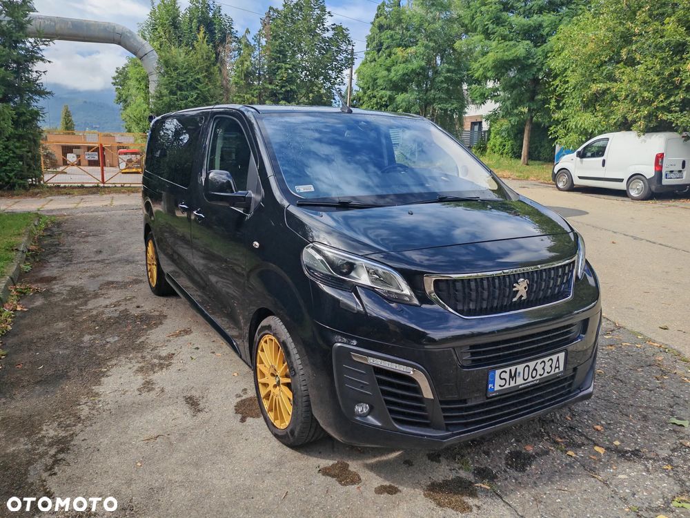 Peugeot Traveller - 8