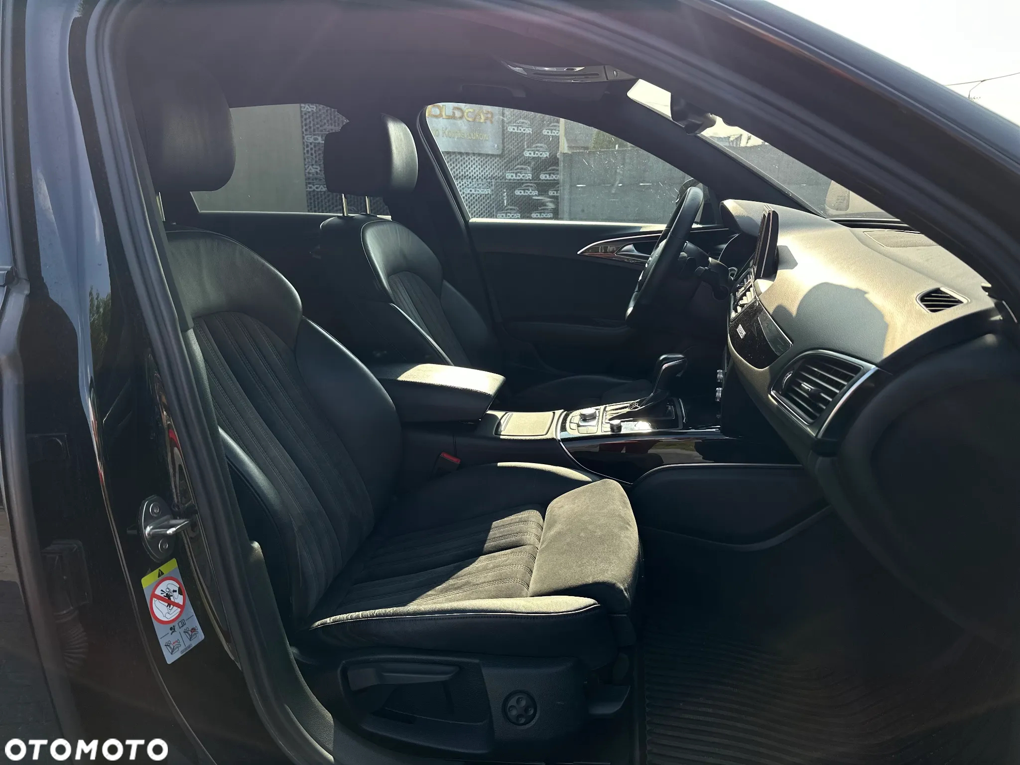 Audi A6 Avant 2.0 TDI quattro S tronic - 11