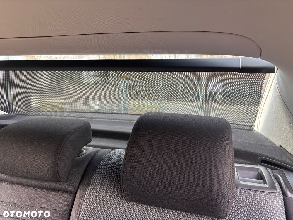Volkswagen Passat 2.0 TDI Comfortline DSG - 23