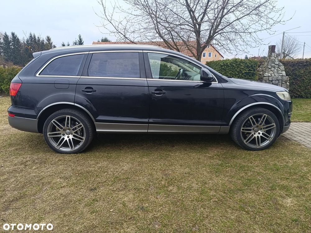 Audi Q7 - 6