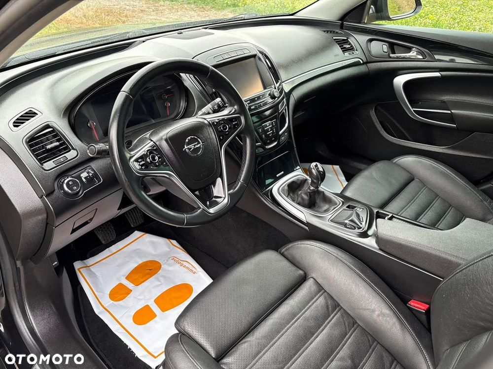 Opel Insignia - 21