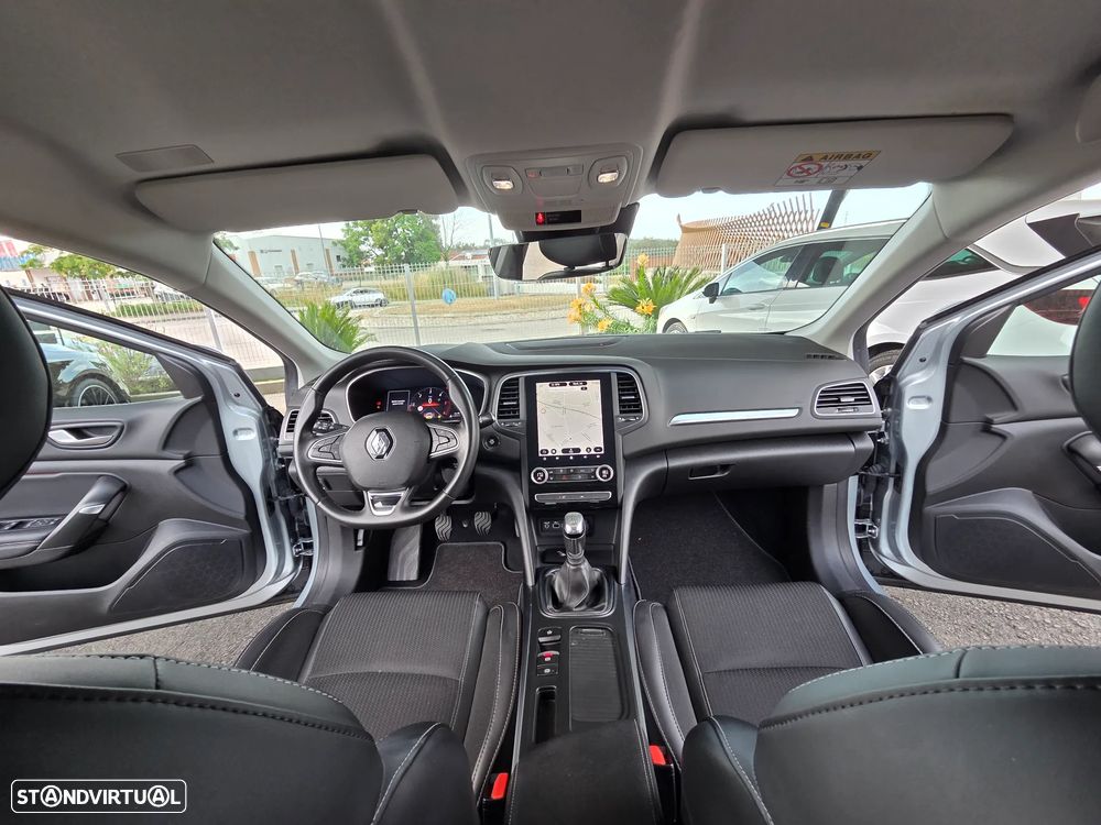 Renault Mégane BLUE dCi 115 INTENS - 26