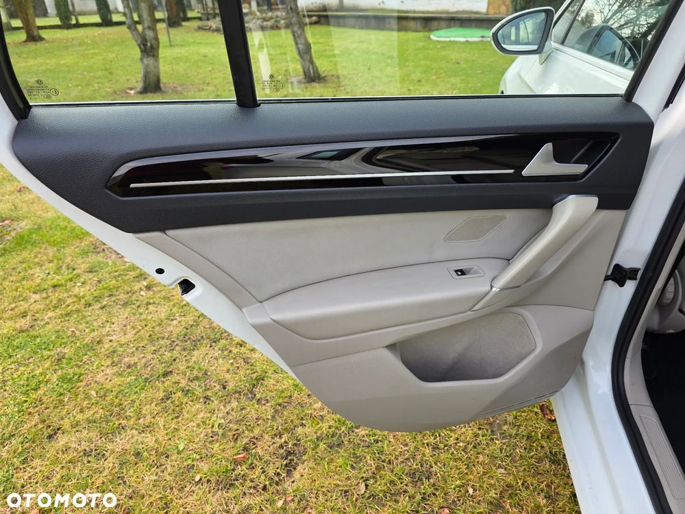 Volkswagen Golf Sportsvan SV 1.6 TDI BMT Comfortline - 27