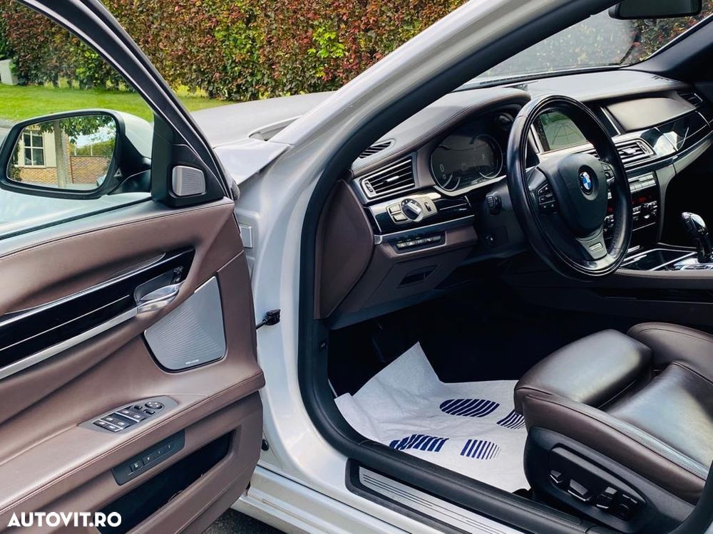 BMW Seria 7 730d xDrive - 14
