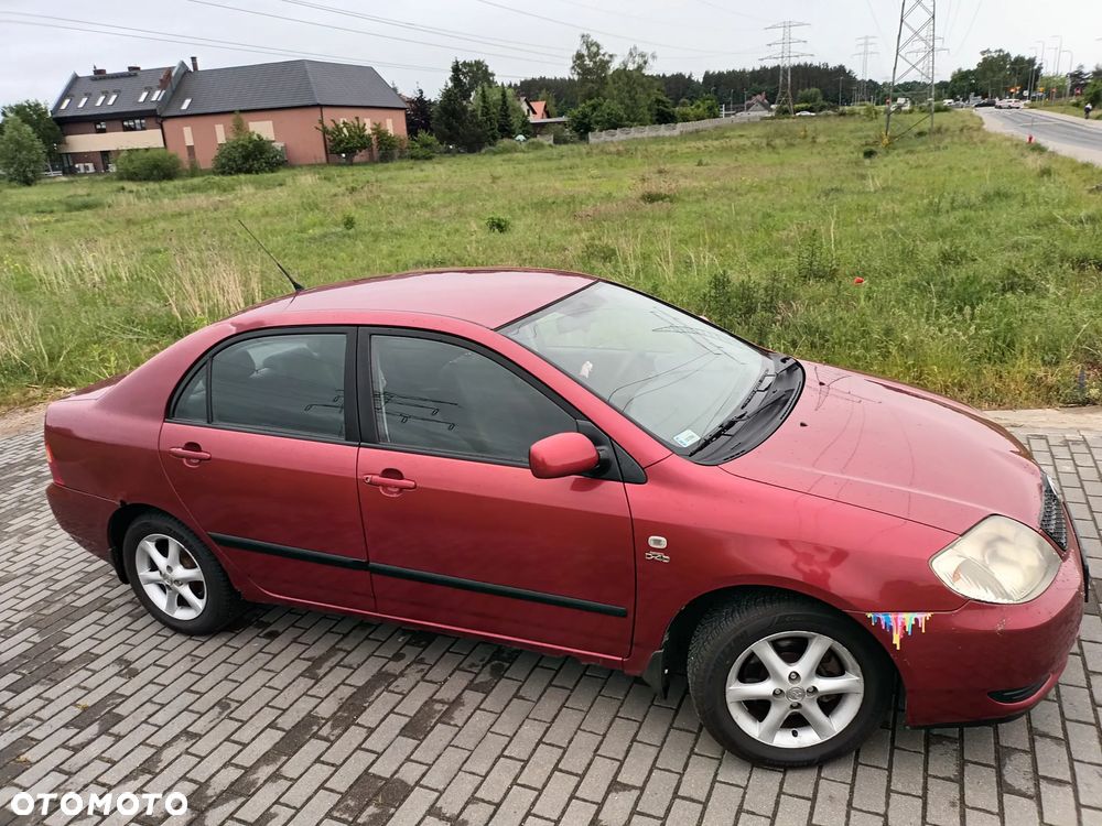 Toyota Corolla 2.0 D-4D Base - 5