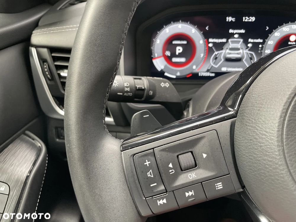 Nissan Qashqai 1.3 DIG-T MHEV 4x4 N-Connecta Xtronic - 25