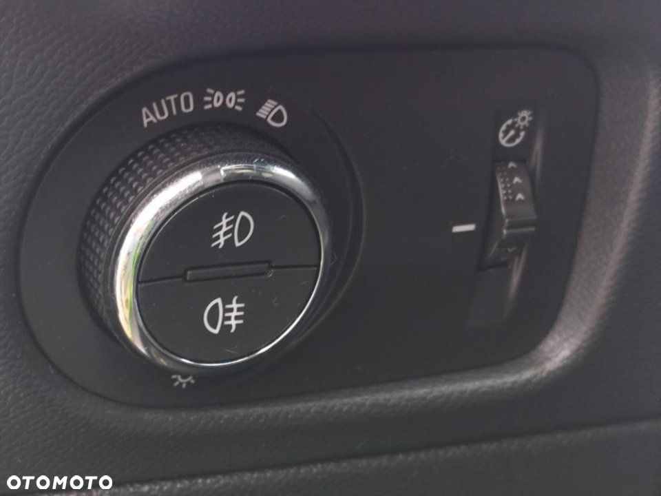 Opel Mokka - 32