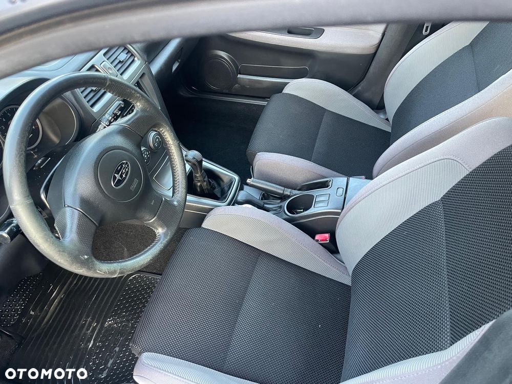 Subaru Impreza 2.0R Comfort - 9